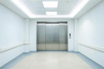 Hospital service elevator